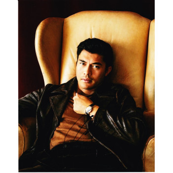 Henry Golding AUTOGRAPH Crazy Rich Asians SIGNED IN PERSON 10x8 Photo