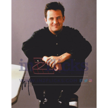 Matthew Perry AUTOGRAPH Friends Chandler SIGNED IN PERSON 10x8 Photo