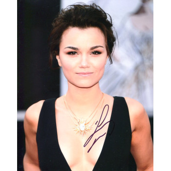 Samantha Barks AUTOGRAPH Posed SIGNED IN PERSON 10x8 photo