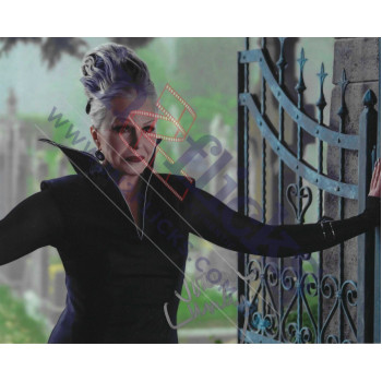 Joanna Lumley Signed In Person 10x8 Photo Wednesday Autograph Joanna Lumley Signed In Person 10x8 Photo Wednesday Autograph