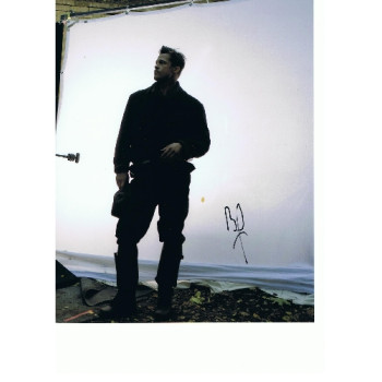 Brad Pitt AUTOGRAPH Inglorious Basterds SIGNED IN PERSON 10x8 photo Brad Pitt AUTOGRAPH Inglorious Basterds SIGNED IN PERSON 10x8 photo