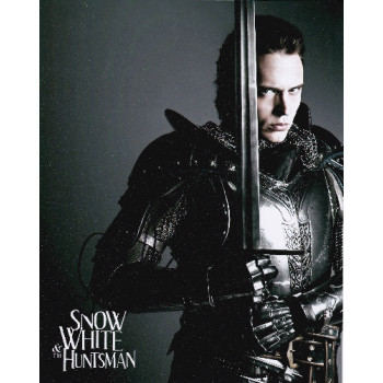 Sam Claflin AUTOGRAPH Snow White & The Huntsman SIGNED IN PERSON 10x8 photo Sam Claflin AUTOGRAPH Snow White & The Huntsman SIGNED IN PERSON 10x8 photo
