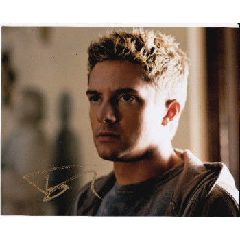 Topher Grace AUTOGRAPH Spiderman 3 SIGNED IN PERSON 10x8 photo Topher Grace AUTOGRAPH Spiderman 3 SIGNED IN PERSON 10x8 photo